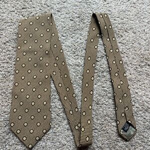 Giorgio Armani Beige Diamond Pattern Tie